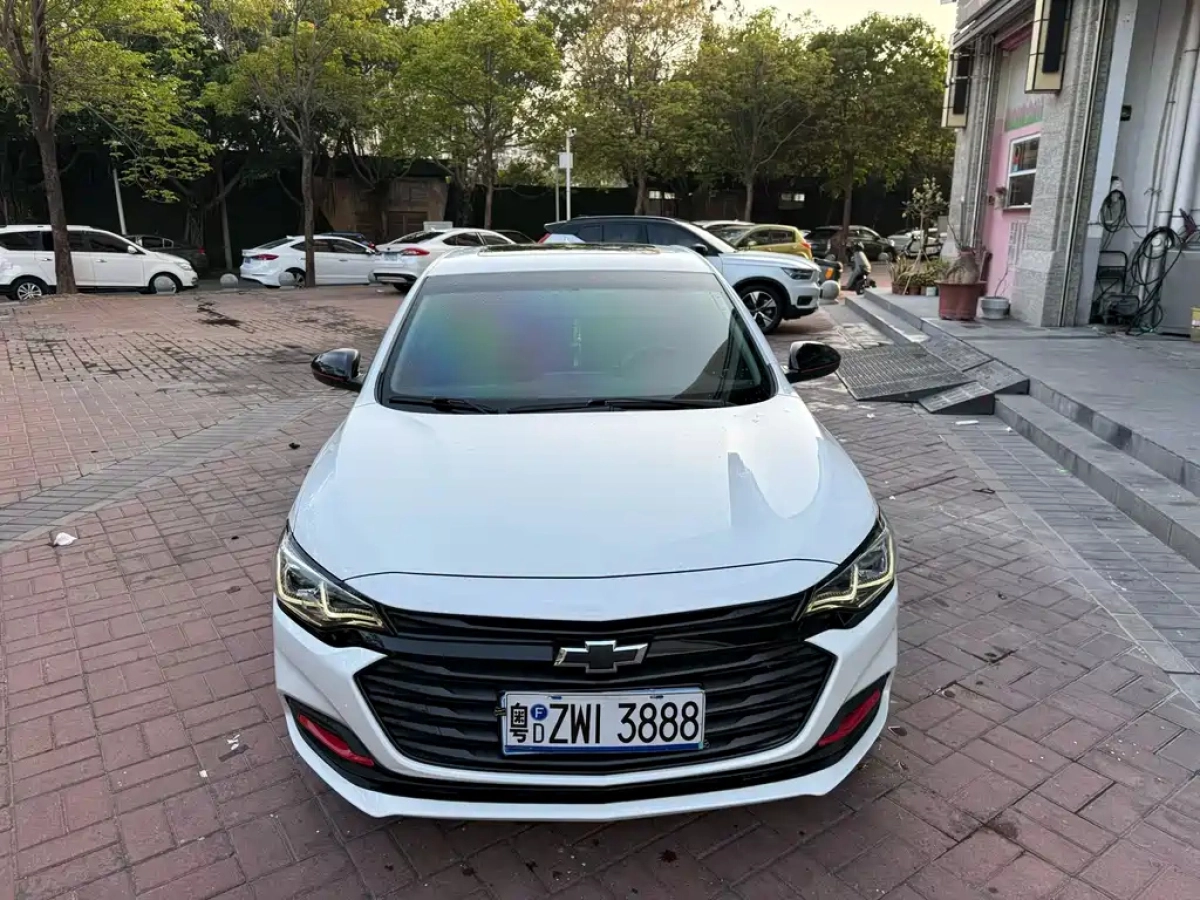 CHEVROLET CRUZE