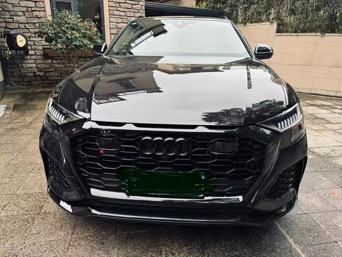 AUDI RS Q8  2026