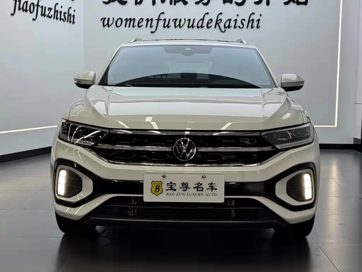 VOLKSWAGEN T-ROC  2024