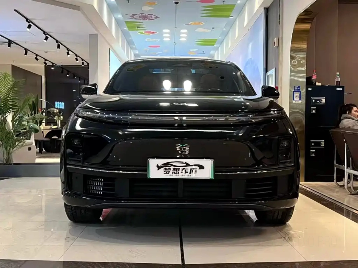 LI AUTO L7  2023