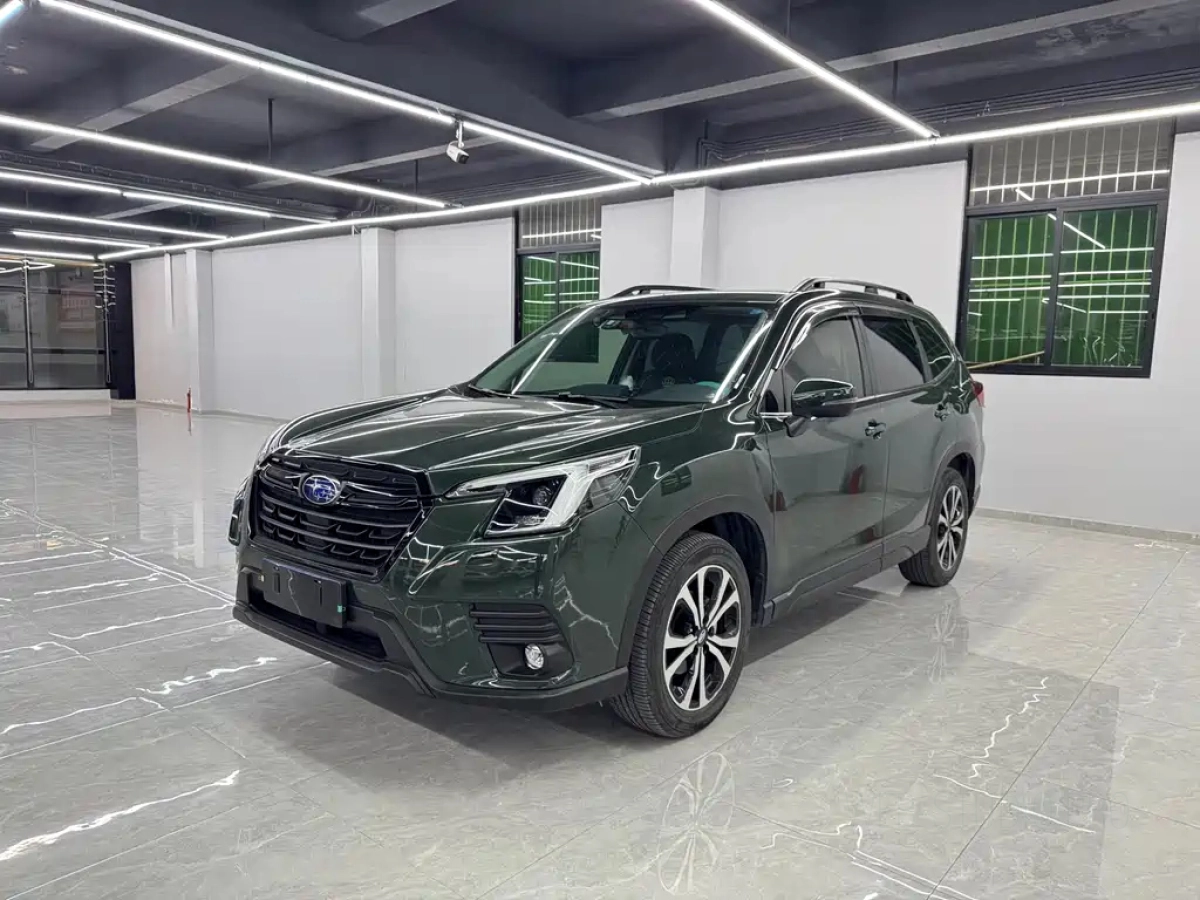 SUBARU FORESTER  2024