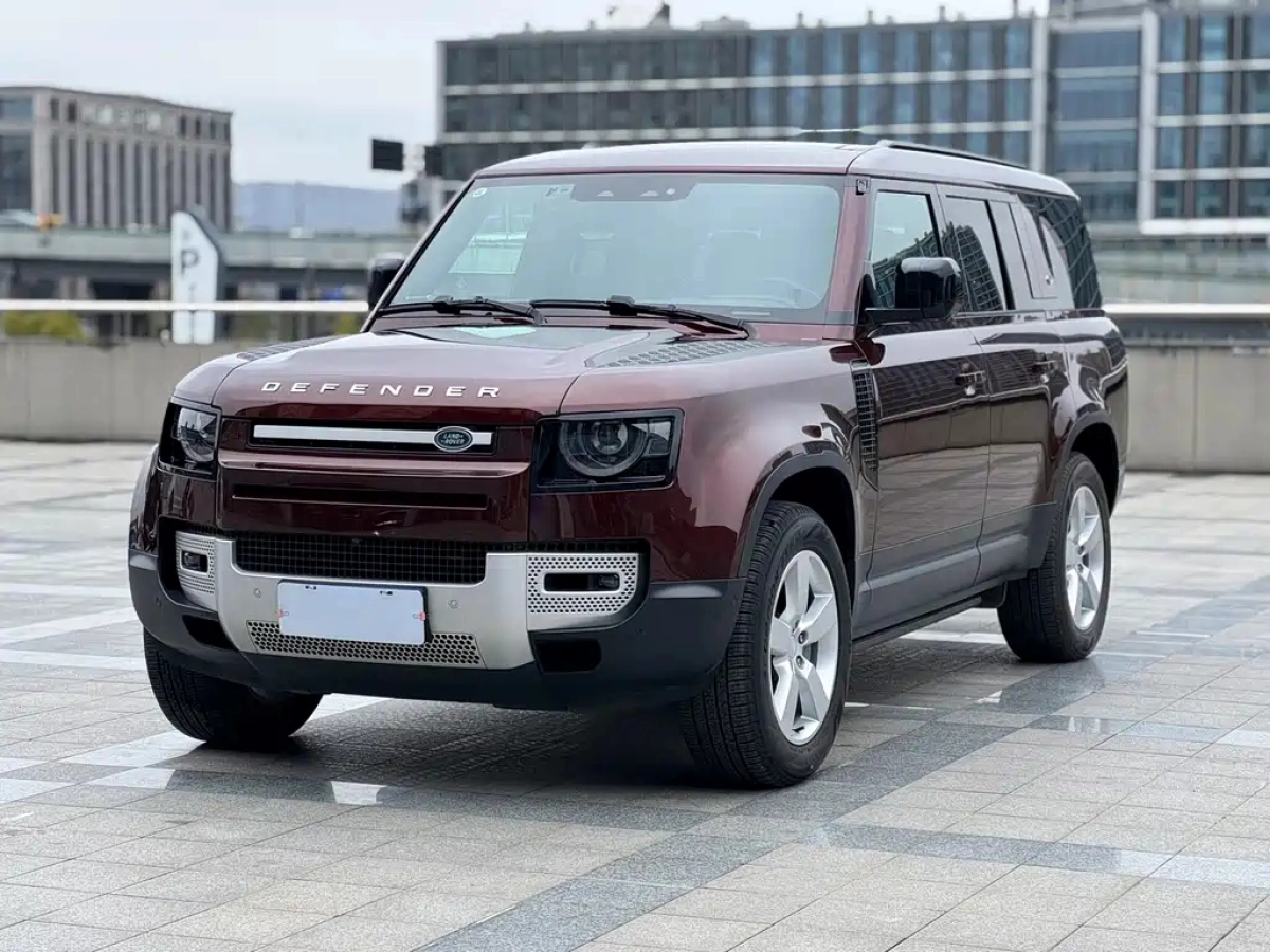 LAND ROVER DEFENDER  2023