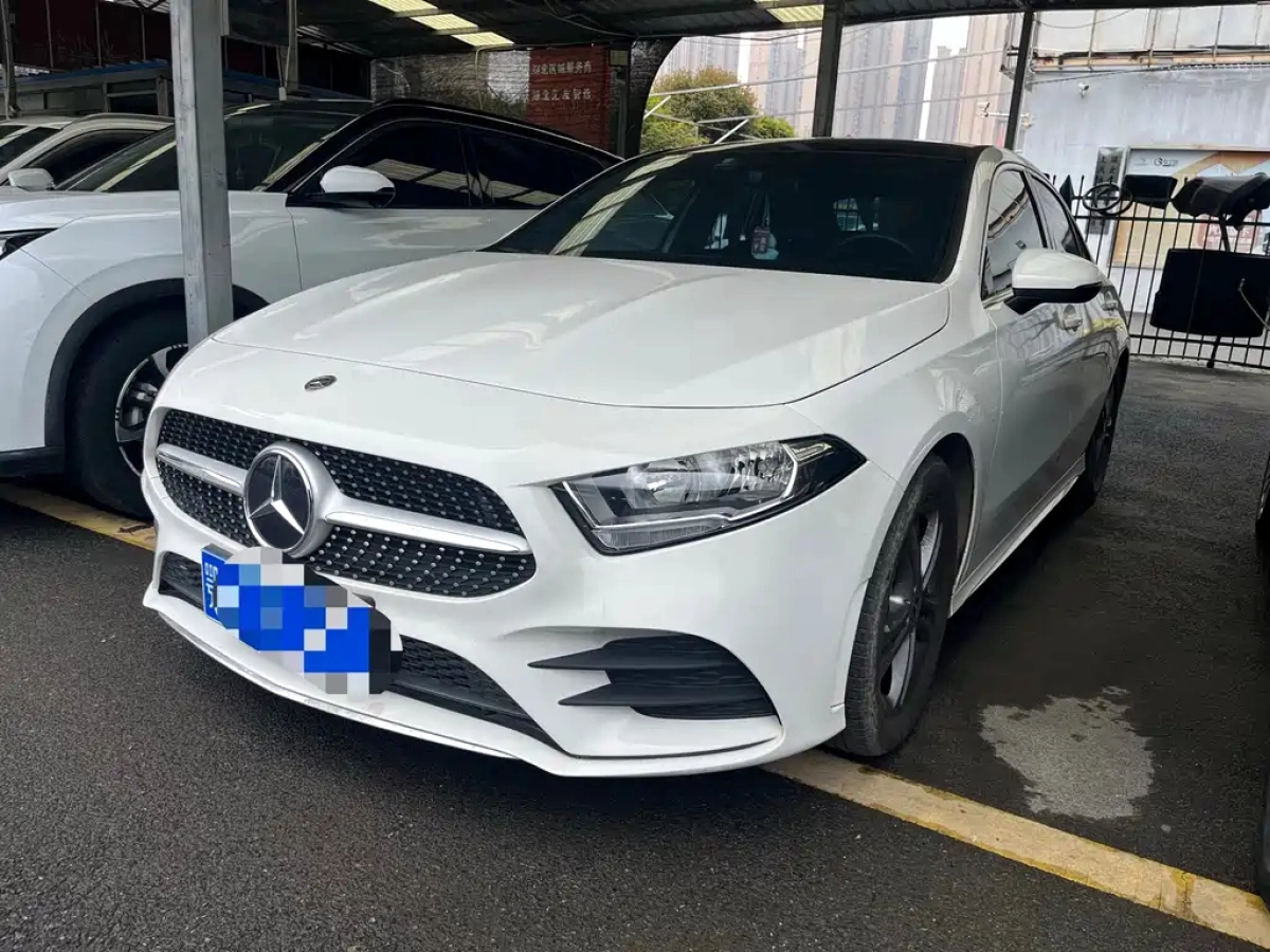 MERCEDES-BENZ A-CLASS  2022