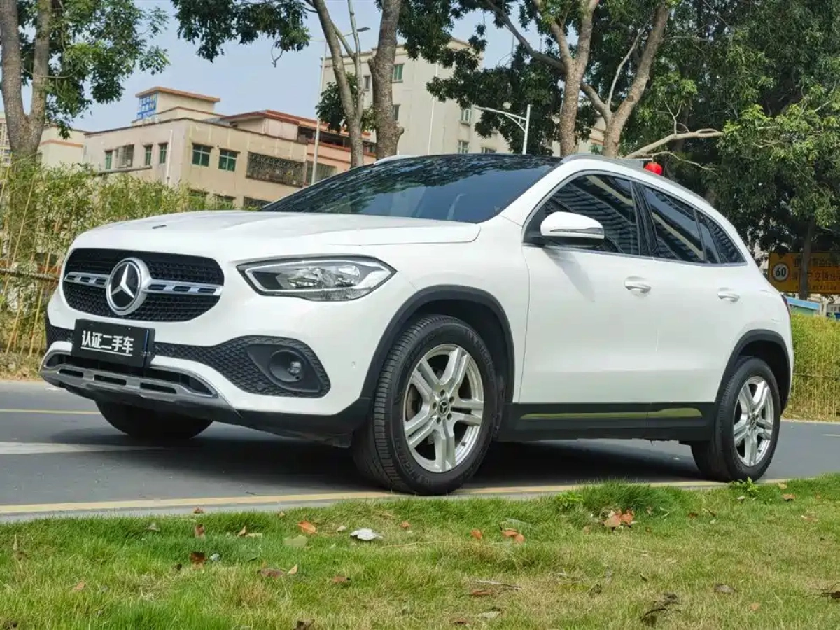 MERCEDES-BENZ GLA  2021