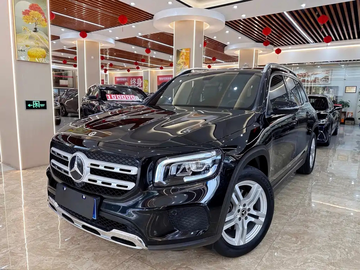 MERCEDES-BENZ GLB  2022