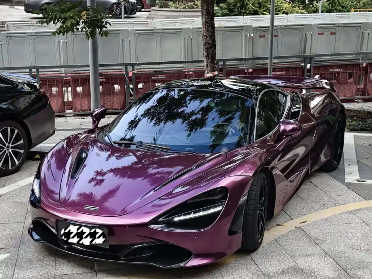 MCLAREN 720S  2020