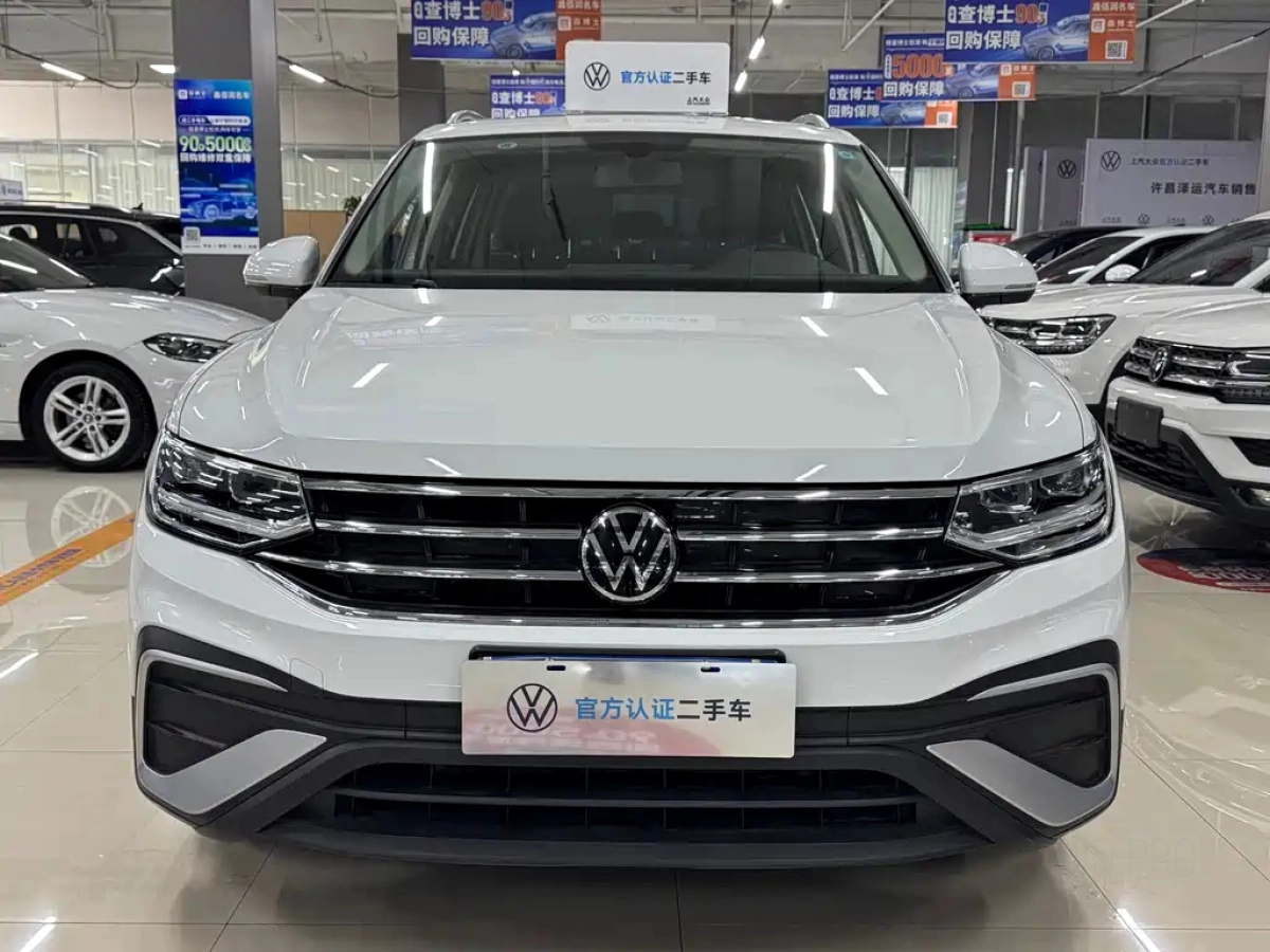 VOLKSWAGEN TIGUAN L