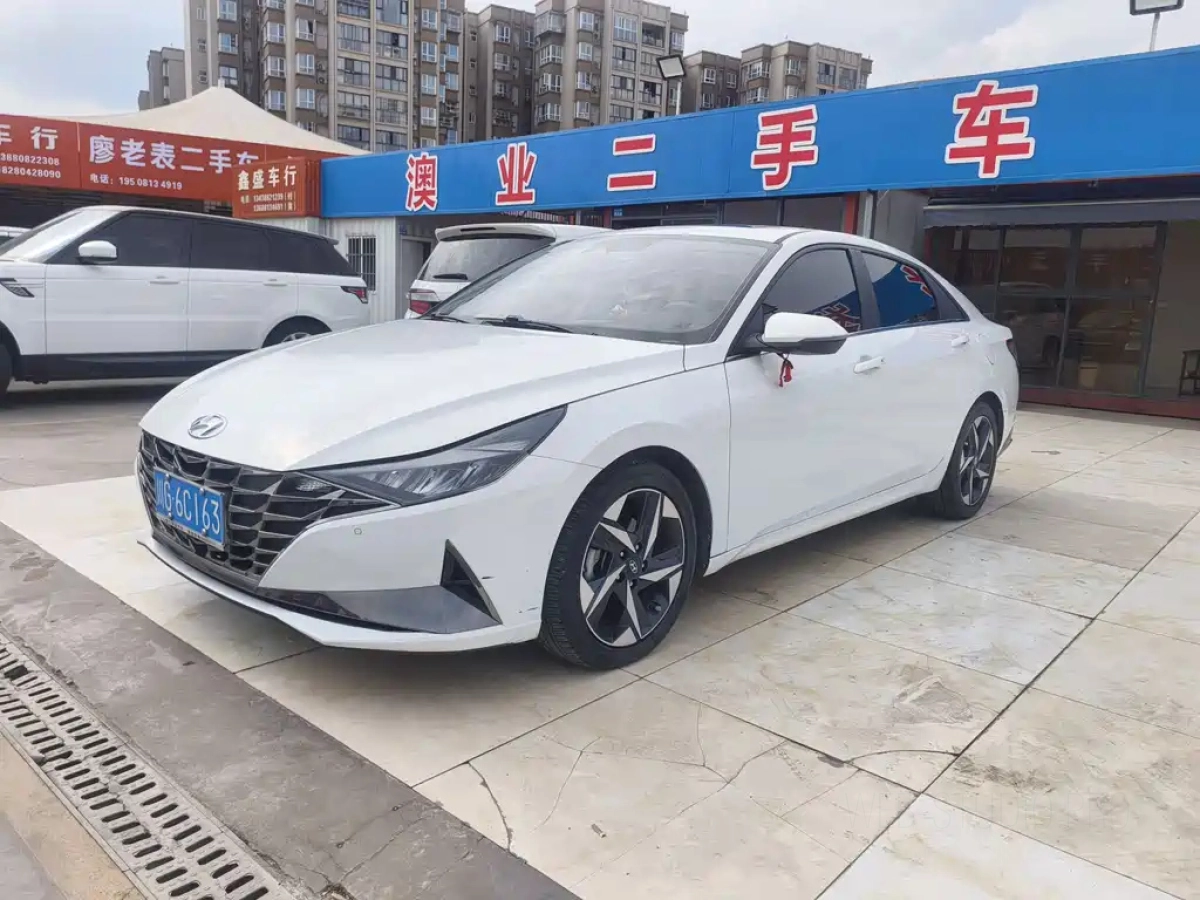 HYUNDAI ELANTRA  2022