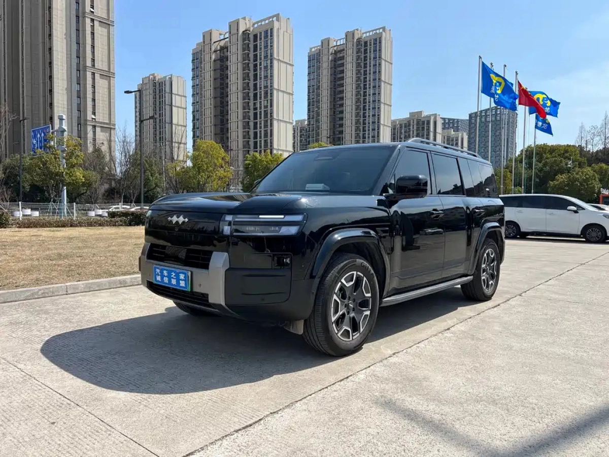 BYD FANGCHENG TITAN 7  2025