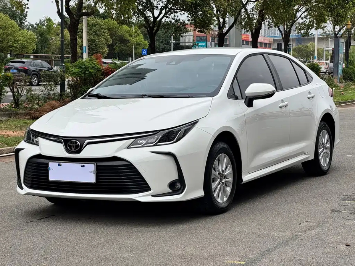 TOYOTA COROLLA  2024