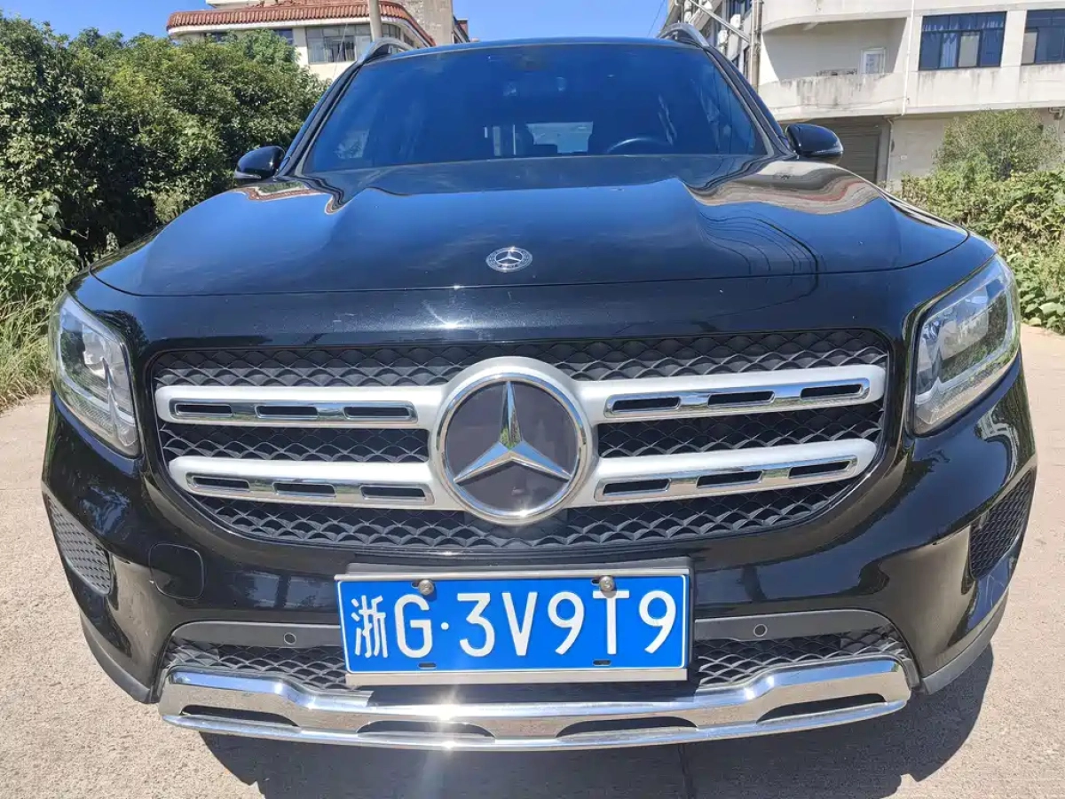 MERCEDES-BENZ GLB  2021