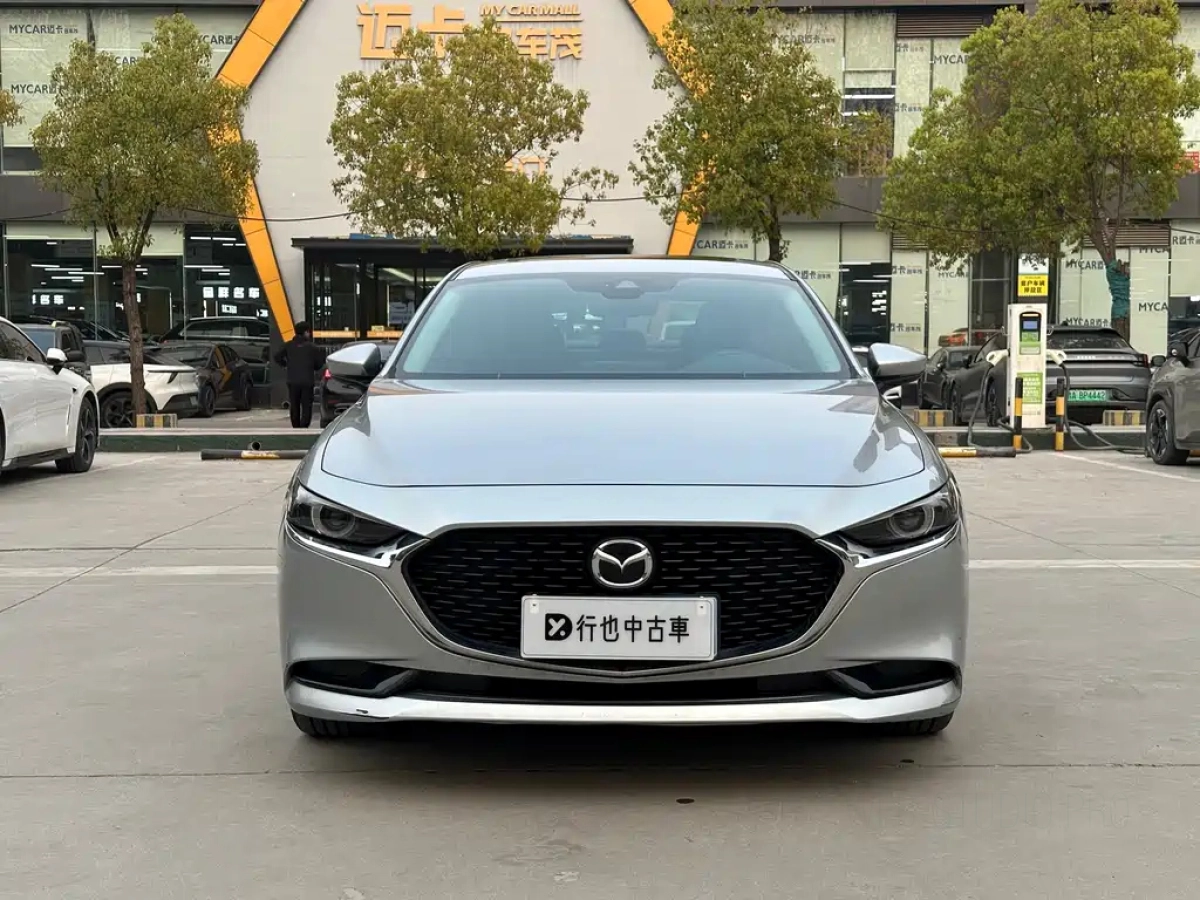 MAZDA 3 AXELA