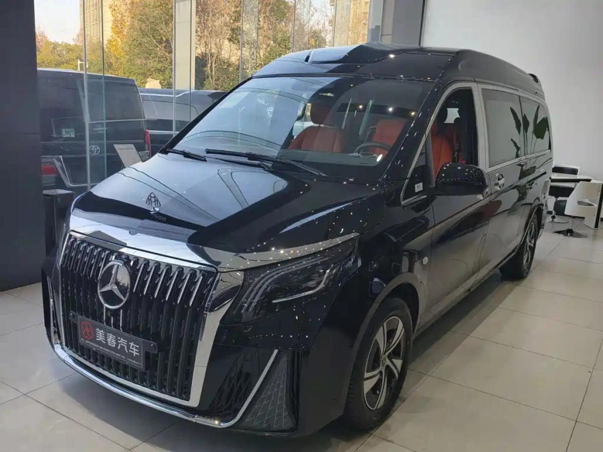 MERCEDES-BENZ V-CLASS  2025