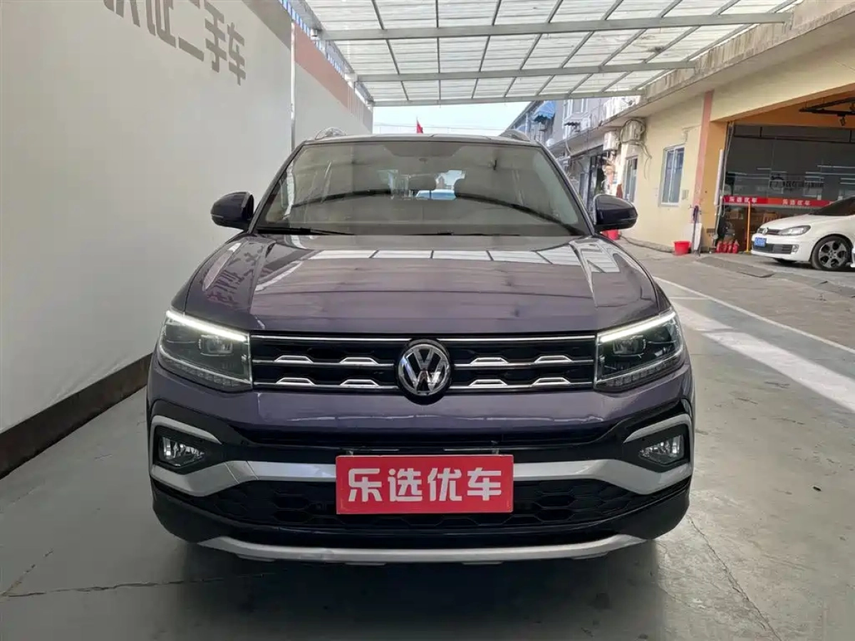 VOLKSWAGEN T-CROSS