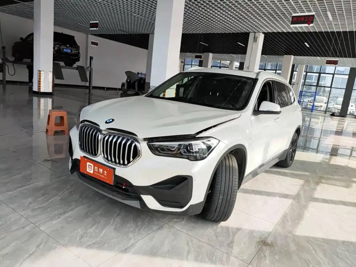 BMW X1  2021