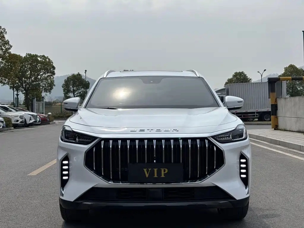 JETOUR X70 PLUS  2025