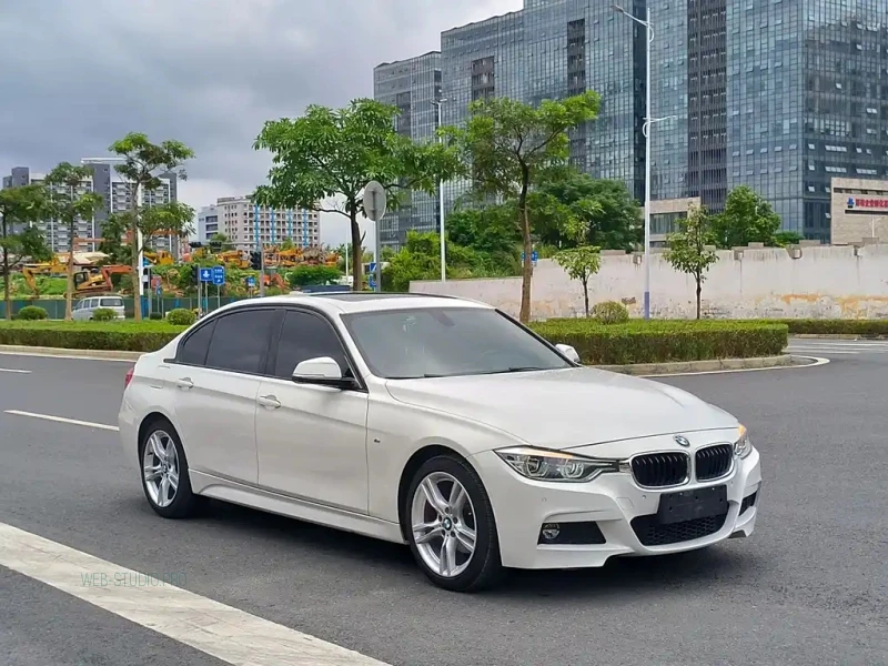 BMW 3-SERIES