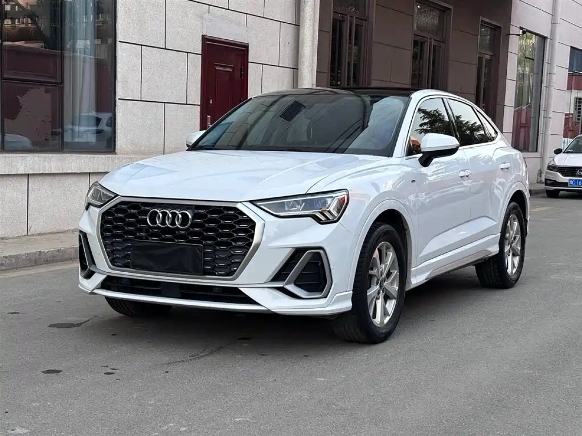 AUDI Q3 SPORTBACK  2022