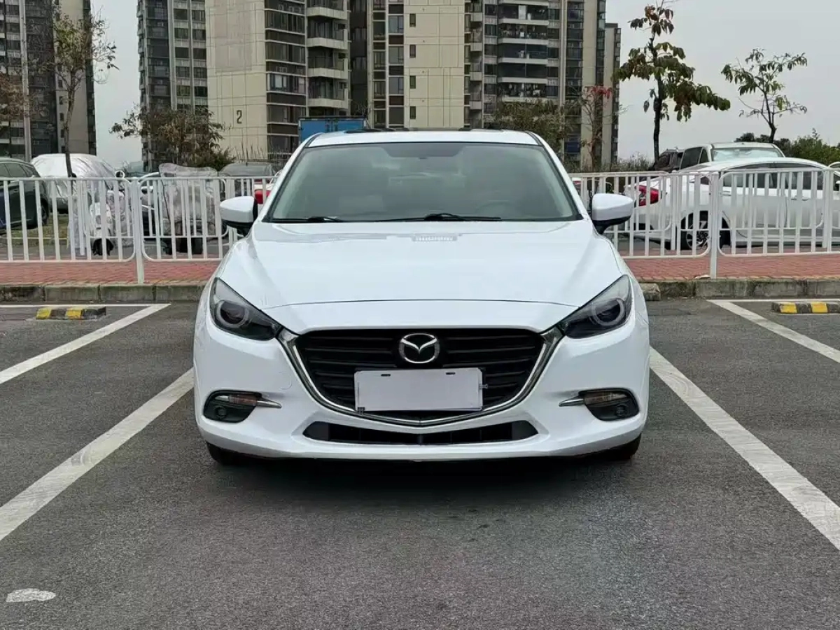 MAZDA 3 AXELA