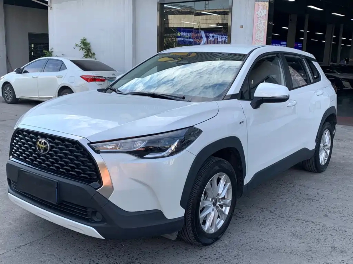 TOYOTA COROLLA CROSS