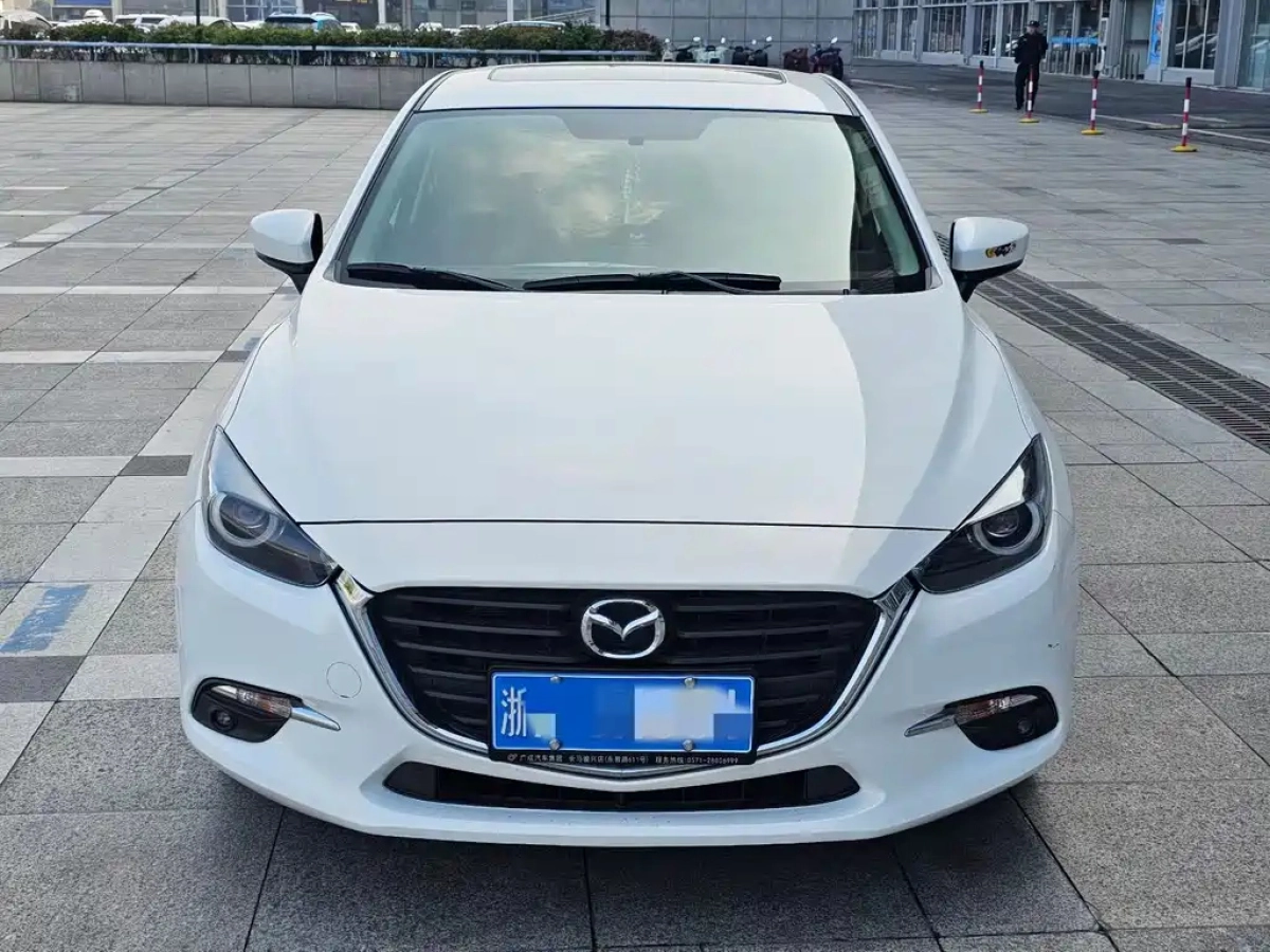 MAZDA 3 AXELA