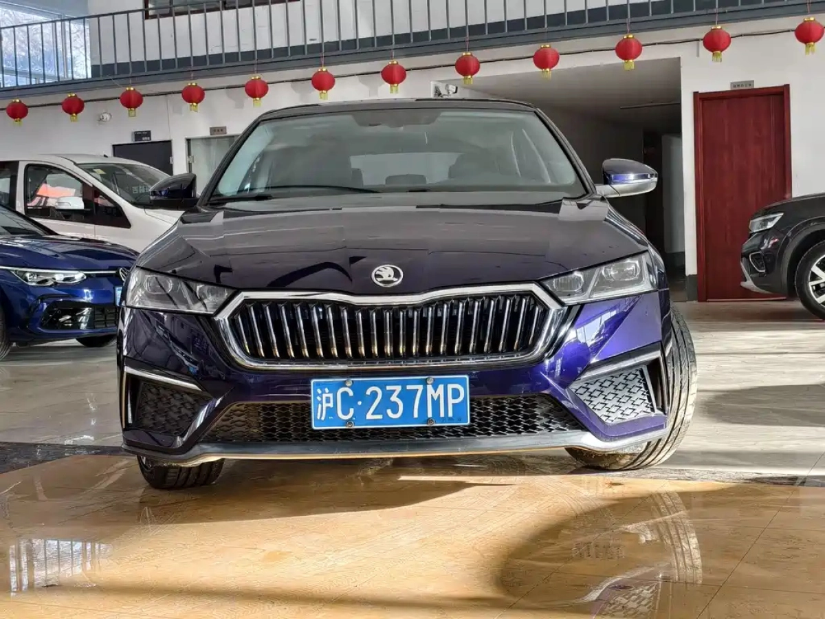 SKODA OCTAVIA  2022