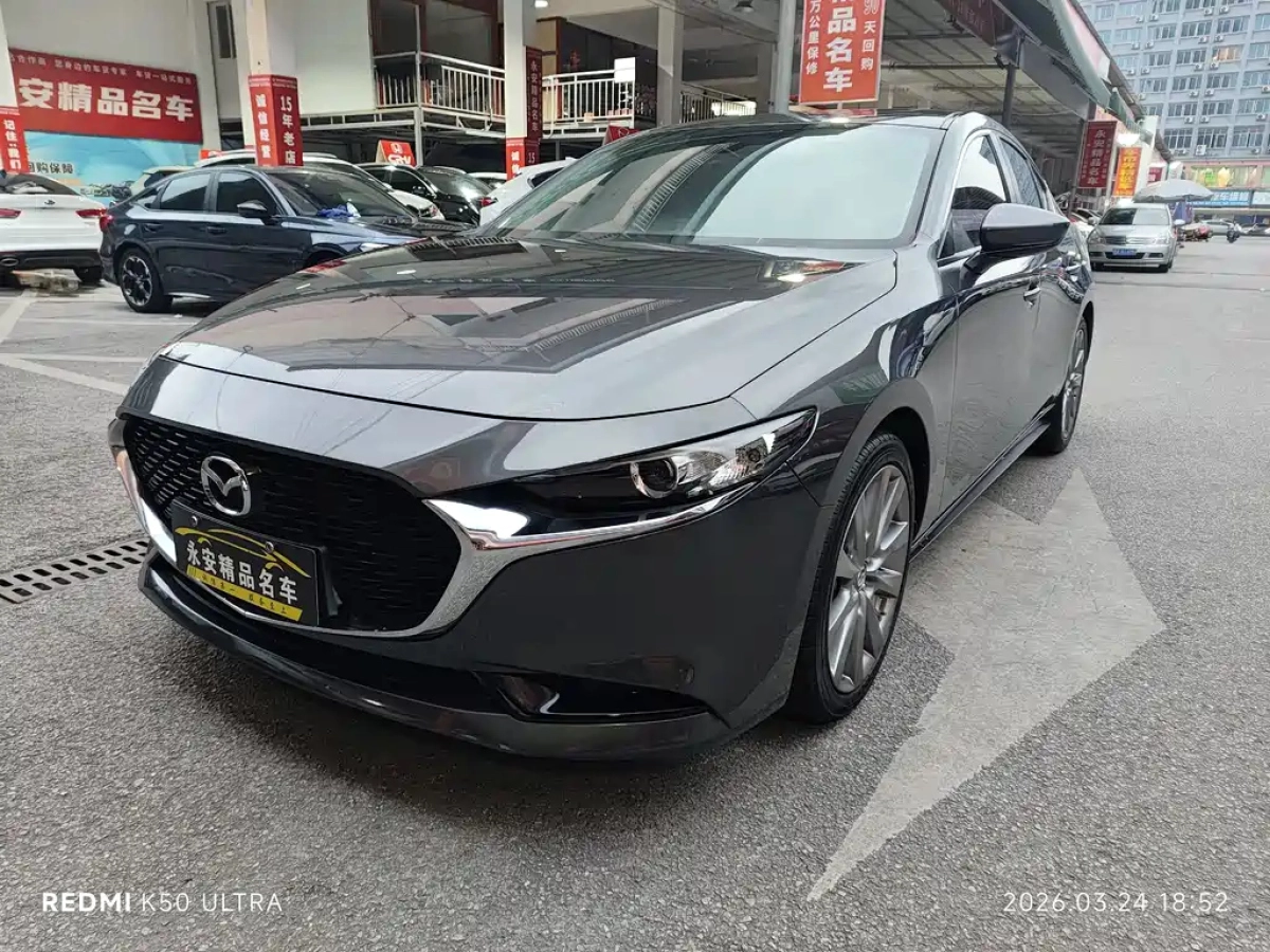 MAZDA 3 AXELA