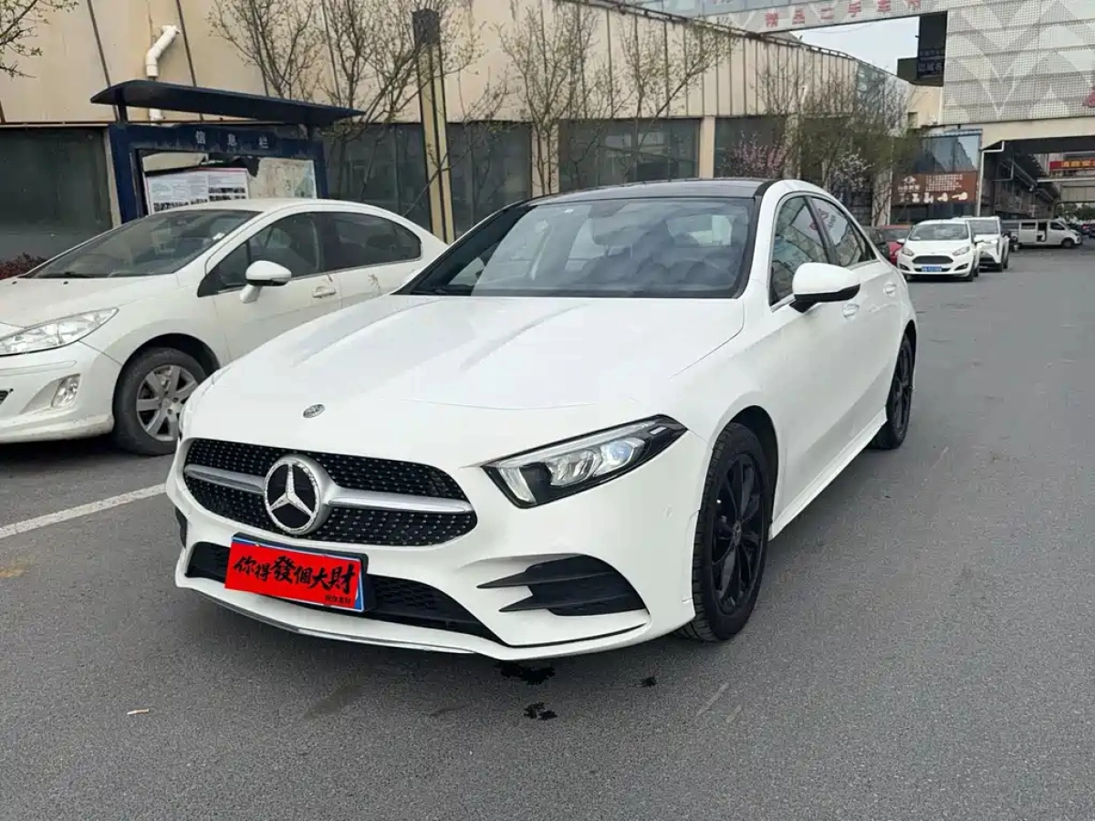 MERCEDES-BENZ A-CLASS  2021