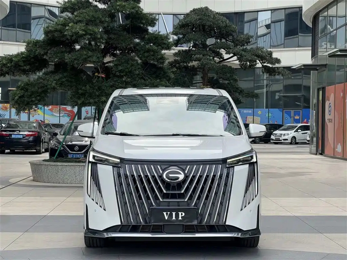 GAC TRUMPCHI TRUMPCHI M8