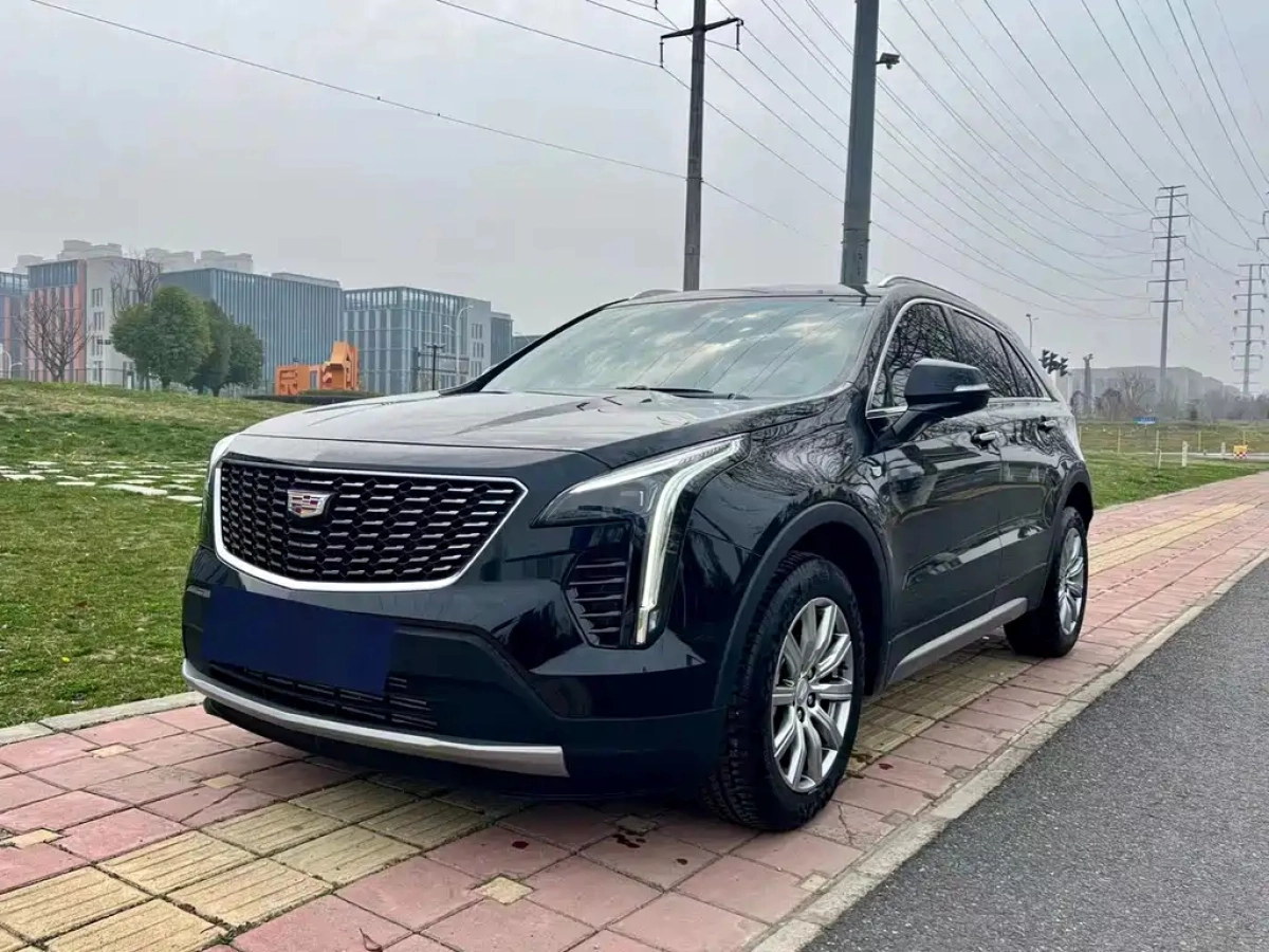 CADILLAC XT4