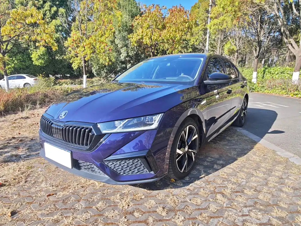 SKODA OCTAVIA  2022