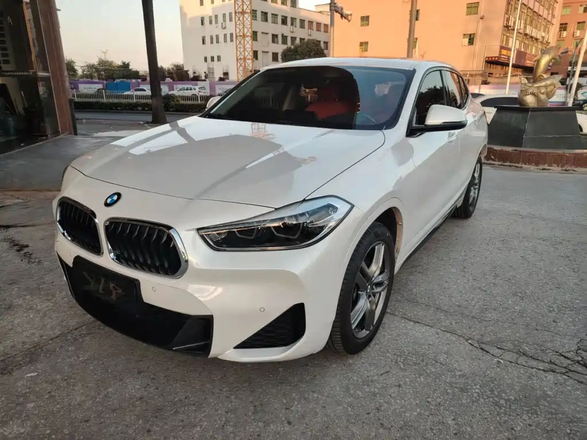 BMW X2