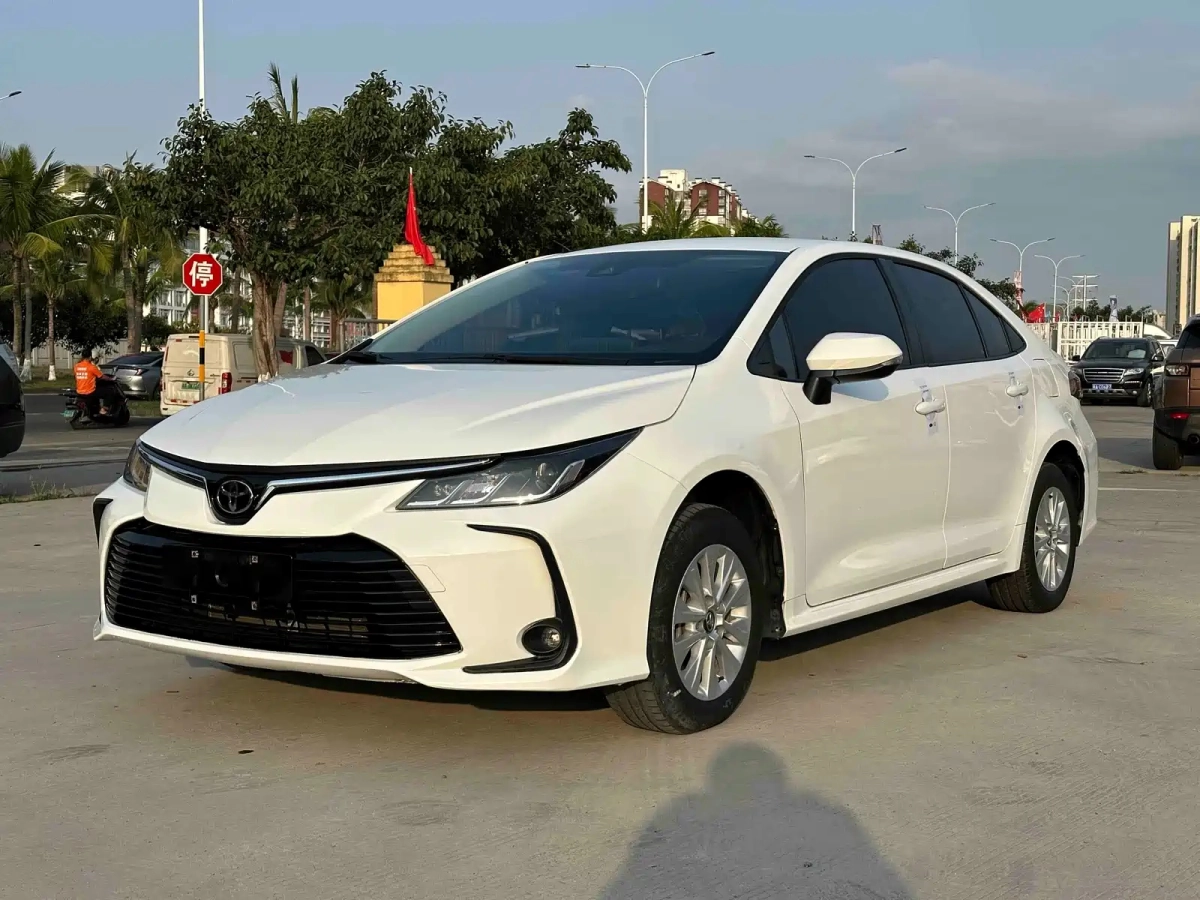 TOYOTA COROLLA  2023