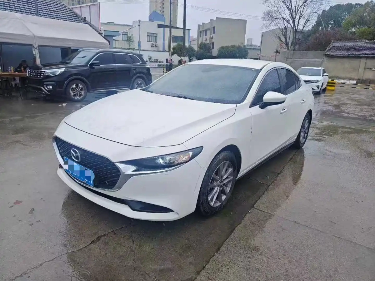 MAZDA 3 AXELA