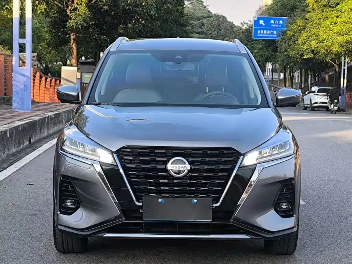 NISSAN KICKS