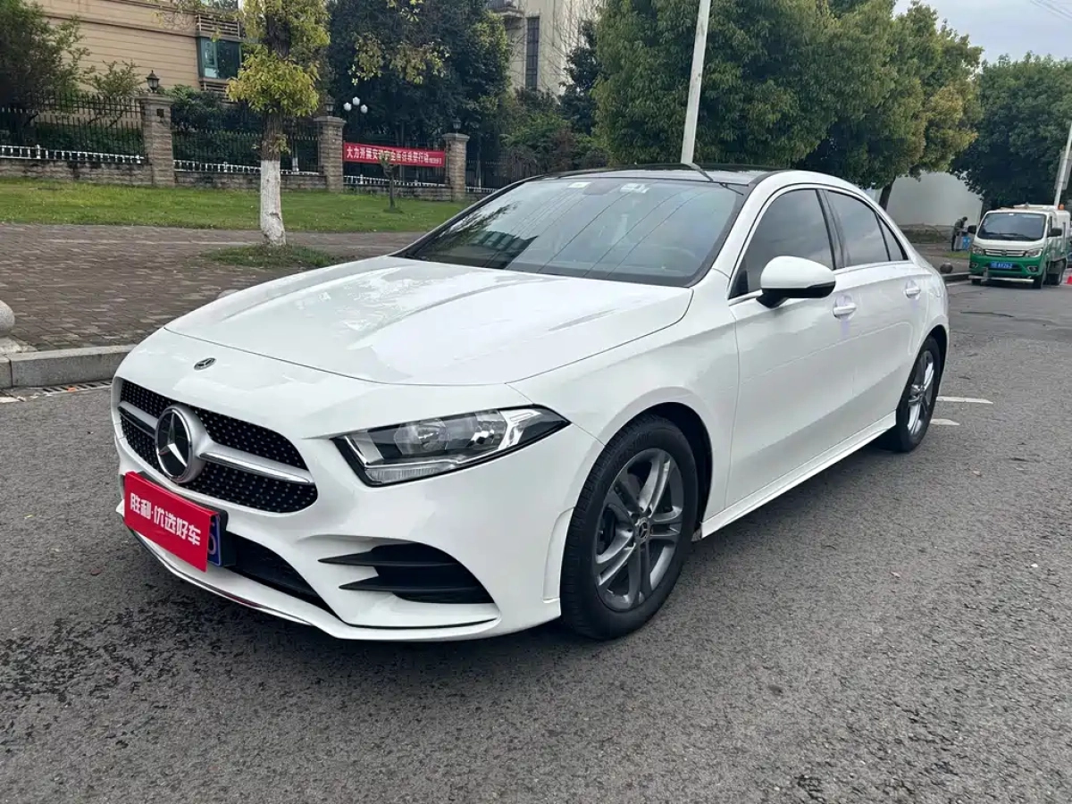 MERCEDES-BENZ A-CLASS  2021