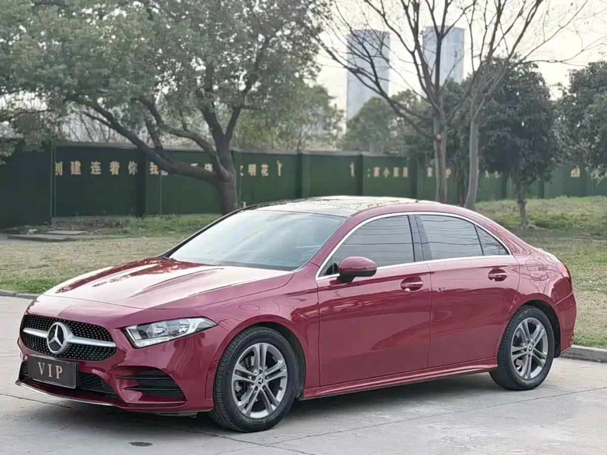 MERCEDES-BENZ A-CLASS  2022