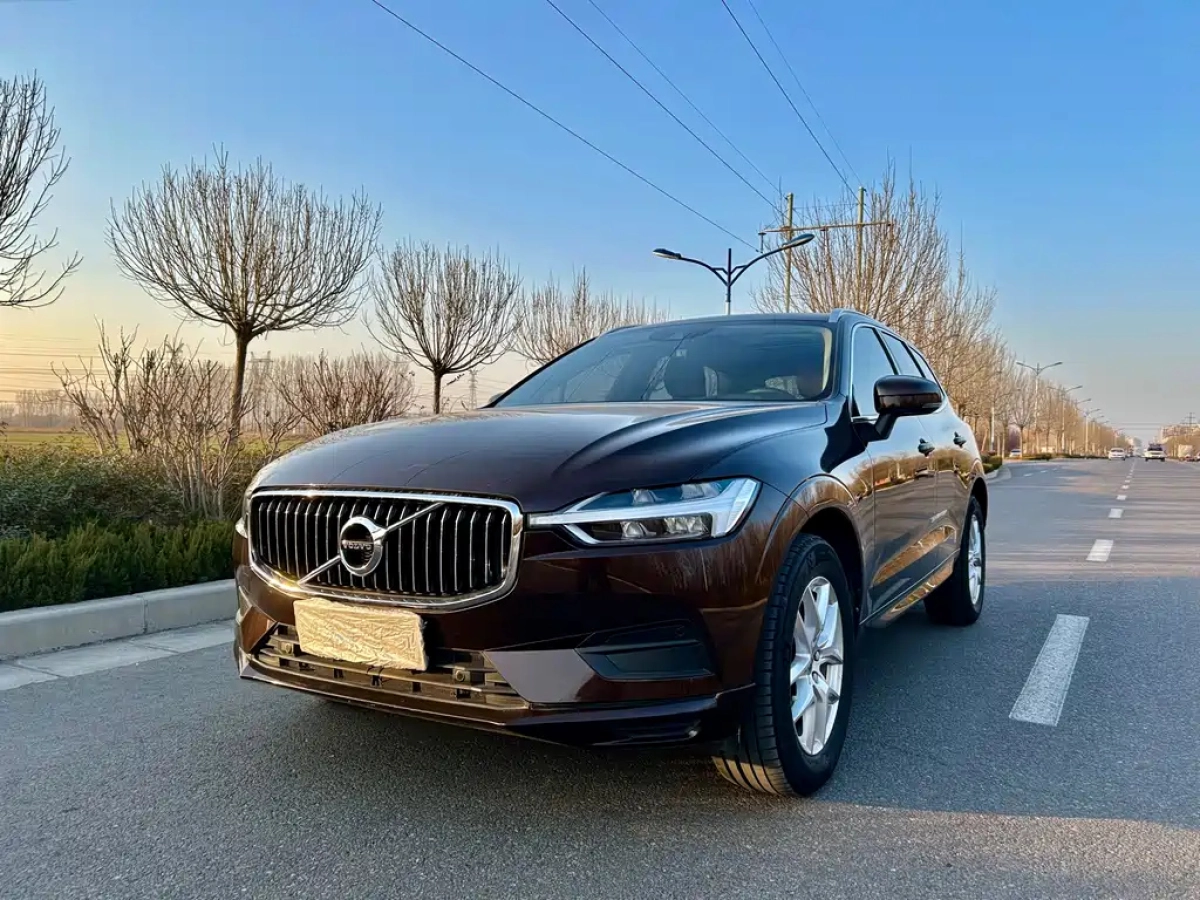VOLVO XC60  2019