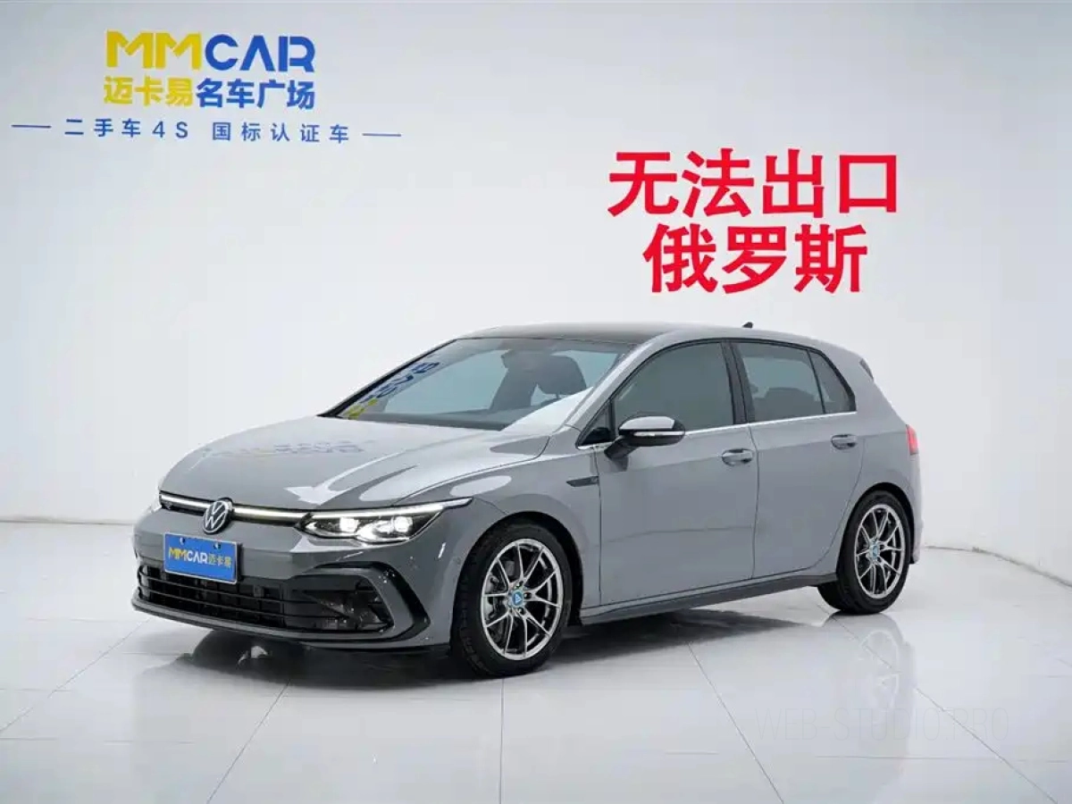 VOLKSWAGEN GOLF  2024