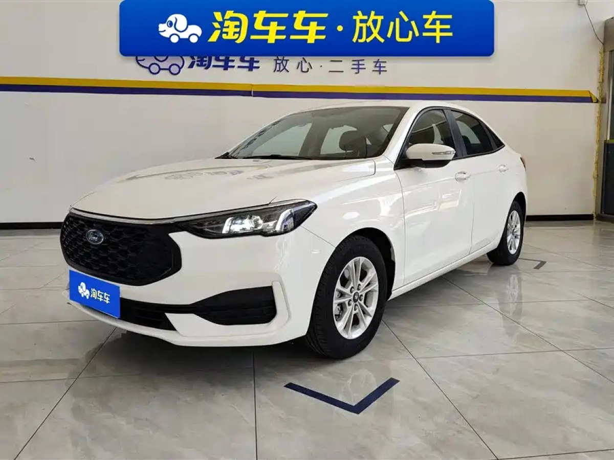 FORD FOCUS CLASSIC  2022