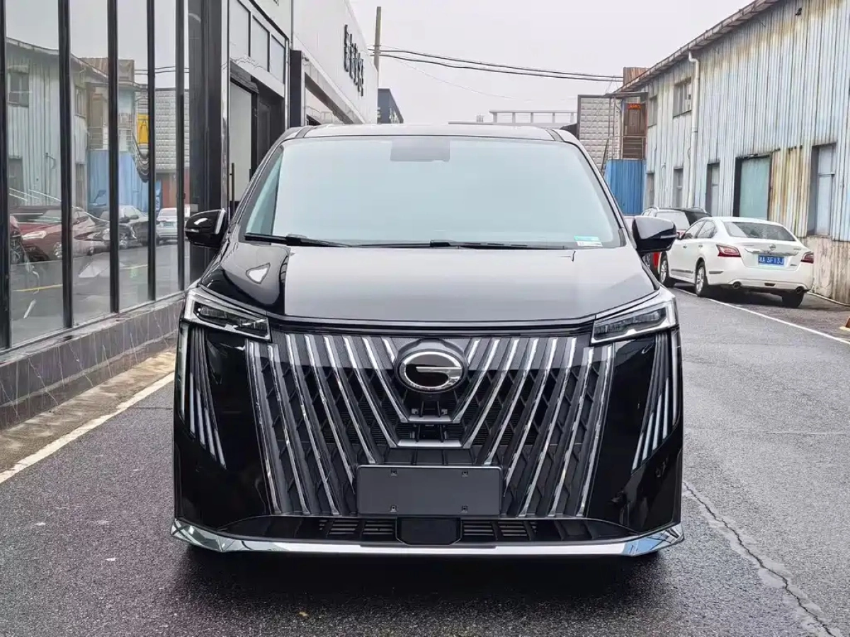 GAC TRUMPCHI TRUMPCHI M8