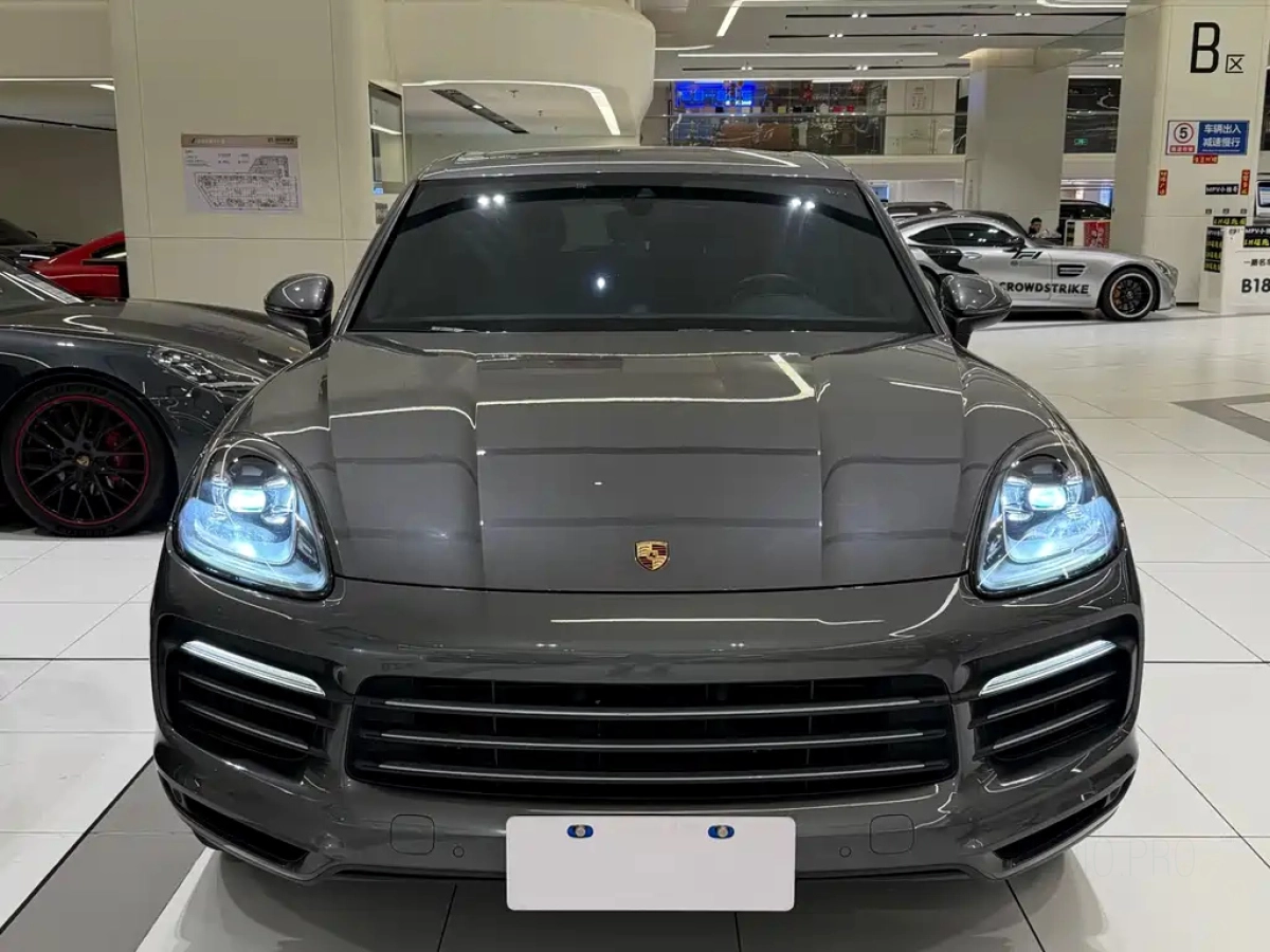 PORSCHE CAYENNE