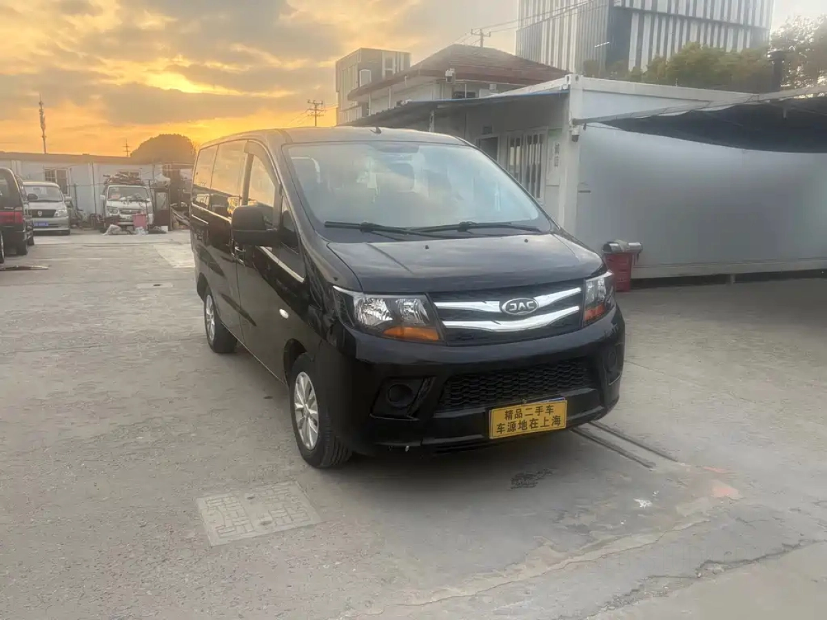 JAC REFINE REFINE M3