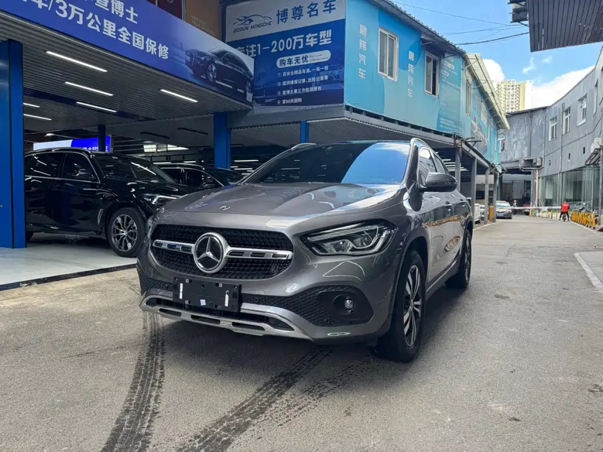 MERCEDES-BENZ GLA  2022
