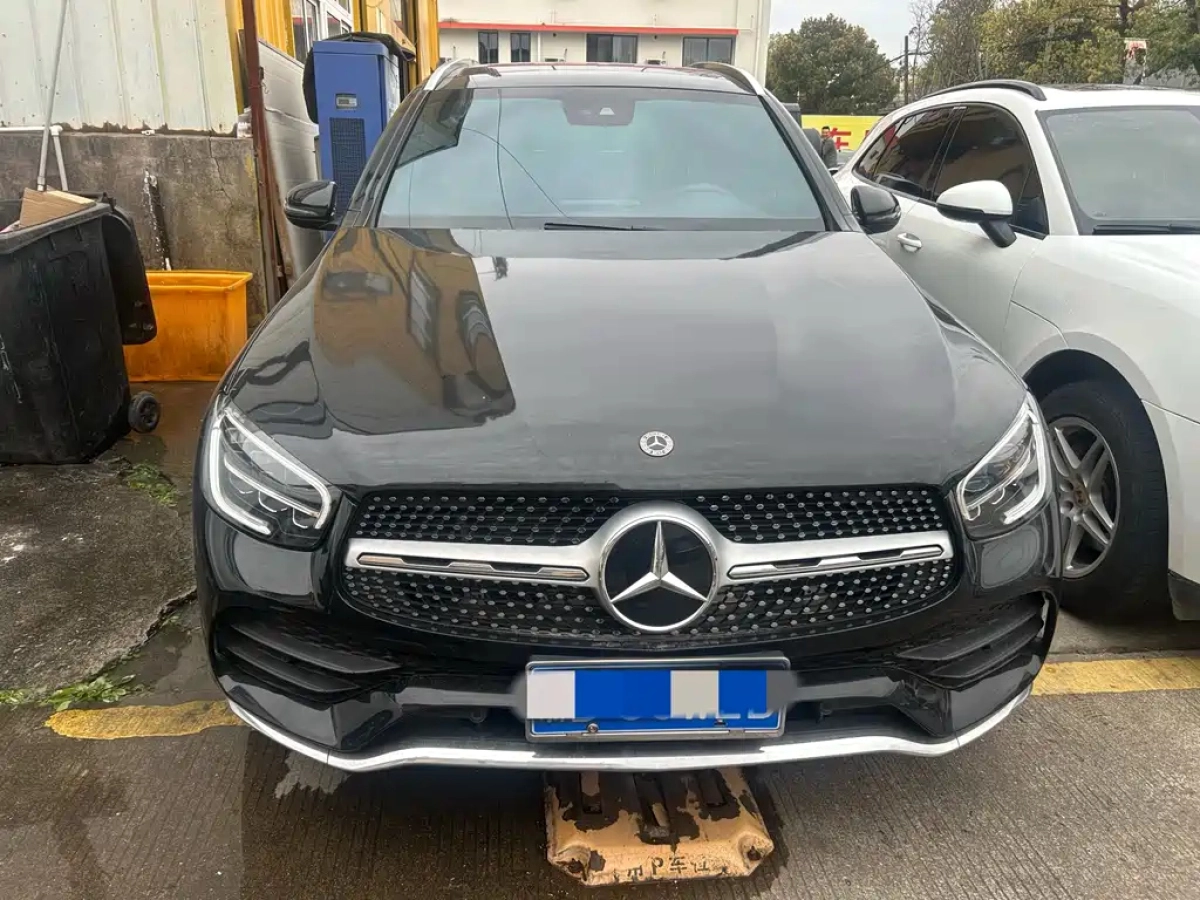 MERCEDES-BENZ GLC