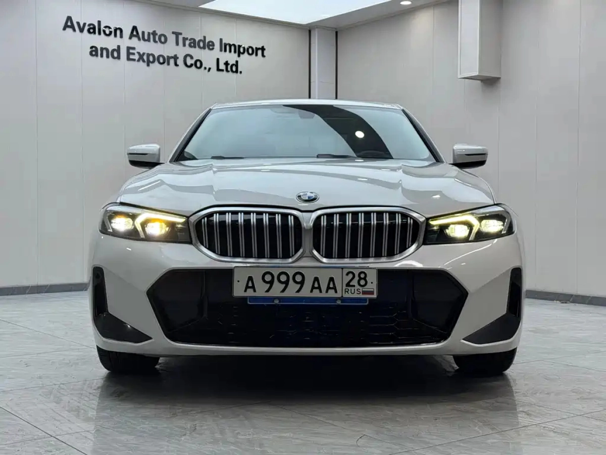BMW 3 SERIES