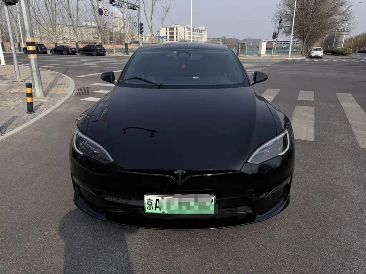 TESLA MODEL S
