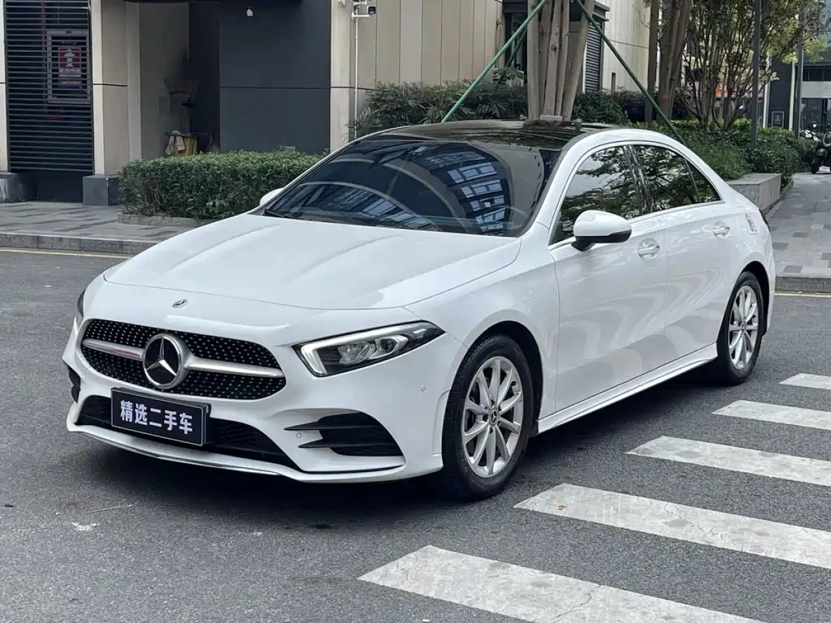 MERCEDES-BENZ A-CLASS  2022