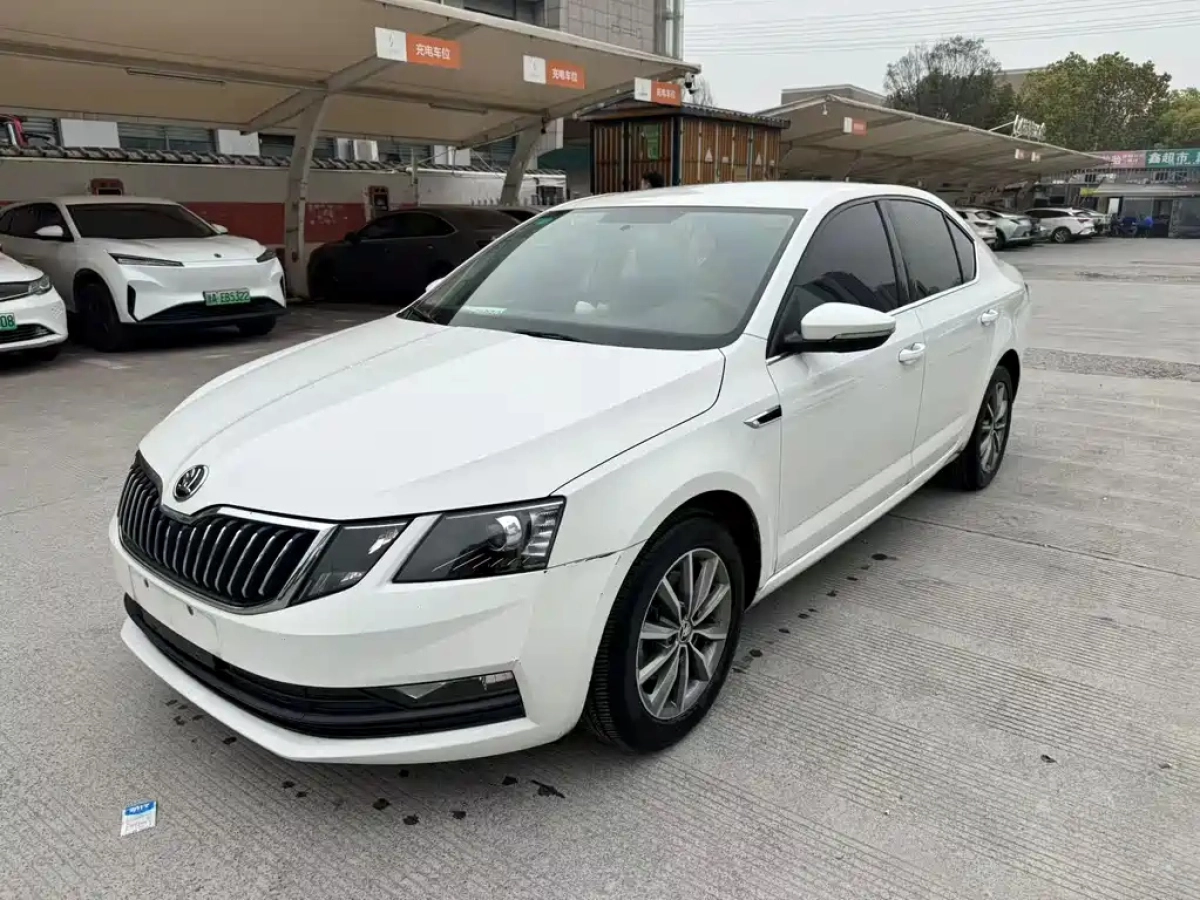 SKODA OCTAVIA  2020