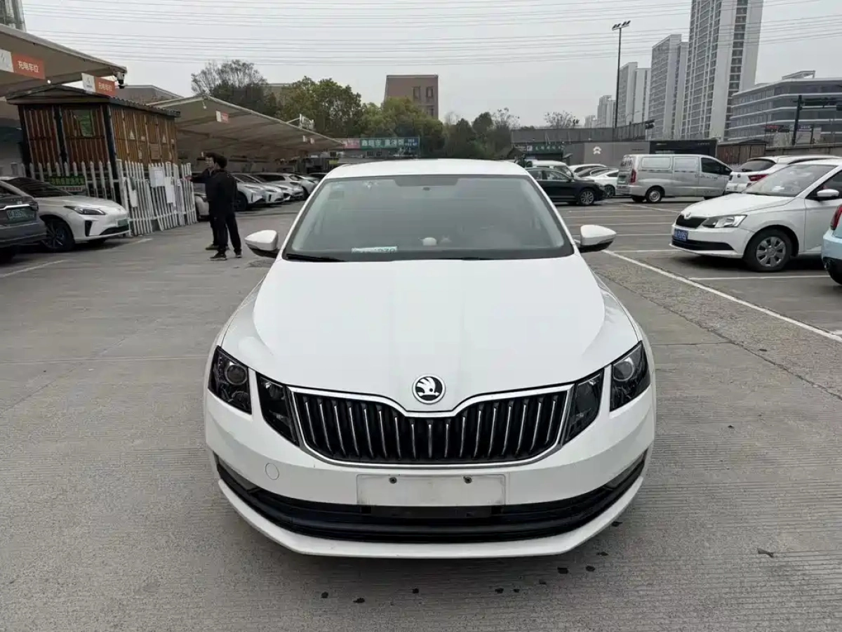 SKODA OCTAVIA